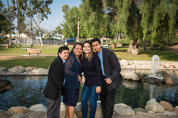 Silvia's Family Photoshoot-38